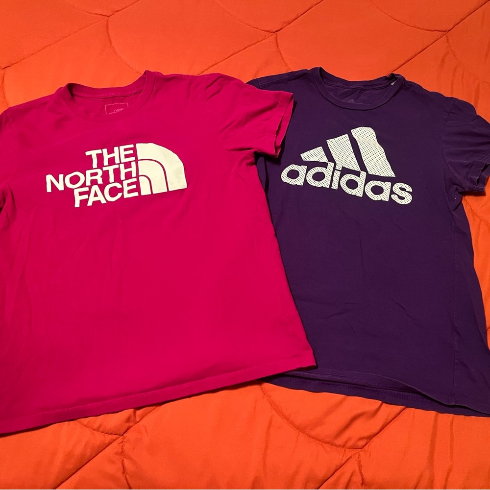 🚫SOLD🚫 Women’s t-shirt bundle